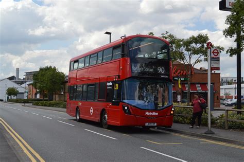 Metroline VWH2267 LK17CZP On Route 90 Hassaanhc Flickr