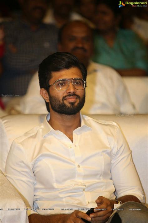 Vijay Devarakonda Beard Wallpapers Wallpaper Cave