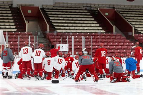 Bu Men’s Ice Hockey Opens Season Under New Leadership Bu Today Boston University