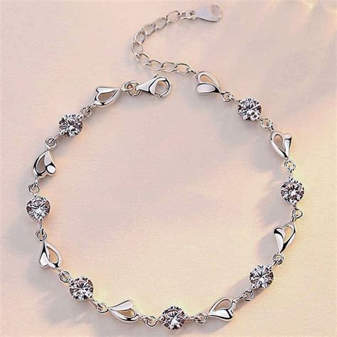 Heart-Shaped Silver Bracelet | Silver bracelet designs, Silver bracelet ...