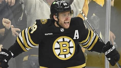 Watch David Pastrnaks Ot Winner Helps Bruins Survive Leafs Yardbarker