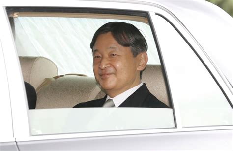 Japan's New Emperor Naruhito Ascends World's Oldest Monarchy - Bloomberg