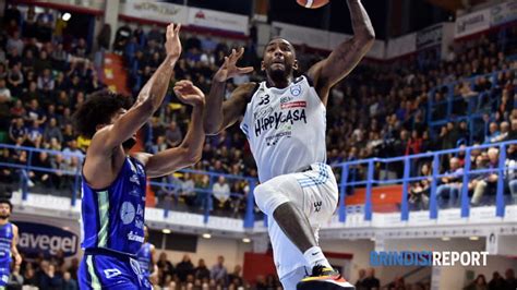 Basket Serie A Sassari Batte La Happy Casa Brindisi