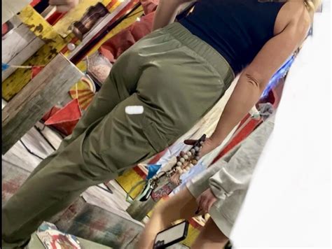 Hot Milf Oc Spandex Leggings Yoga Pants Forum