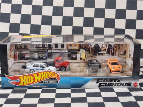Hot Wheels Diorama Box Set Fast Furious Dodge Charger Toyota Supra VW Jetta Kustomkollector