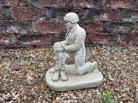 Stone Soldier Statue Memorial Grave Decoration Concrete Military
