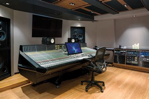 studio  silver lining studios