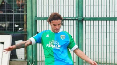 UFFICIALE Avellino Ceccarelli Saluta Firma Un Contratto Biennale Con