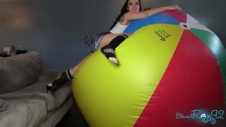 Free Giant Beach Ball Porn Videos From Thumbzilla