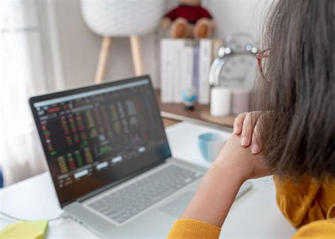 Restricted Stock Units (RSU): Understanding Your Equity Compensation ...