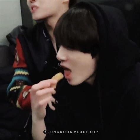 Ghim của sungwon girlfriend trên Babe Jungkook