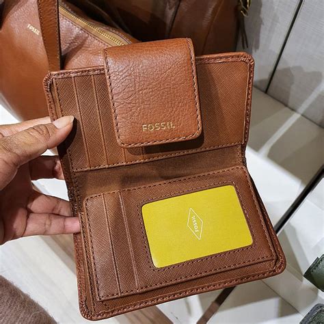 Fossil Dompet Wanita Dompet Sedang Dompet Fossil Madison Tab