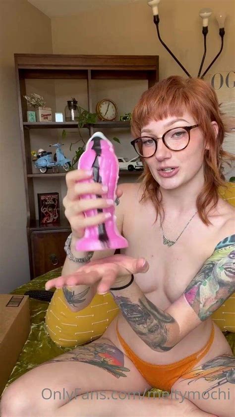 Meltymochi Unboxing Sex Toys While Showing Tits Onlyfans Video