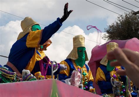 Krewe Of St Andrews Main Mardi Gras Parade Festival 2023 West End PCB