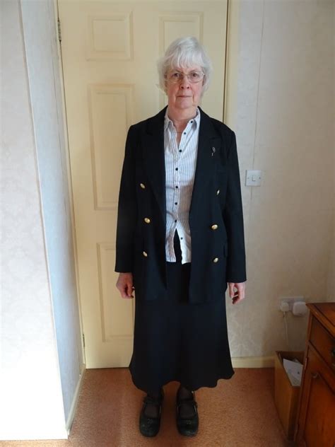 Granny Undressing Porn Pictures Xxx Photos Sex Images Pictoa