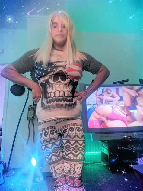 SexyLexi In Blonde Gorgeous Tranny 26 Nude Pics XHamster