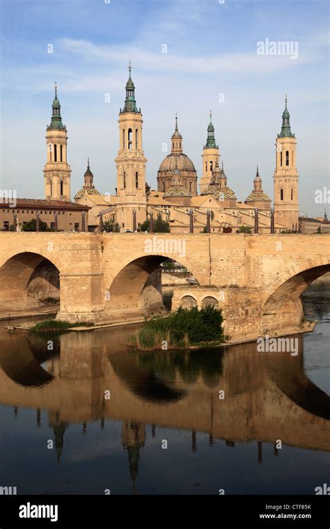 Espa A Arag N Zaragoza La Bas Lica De Nuestra Se Ora Del Pilar El