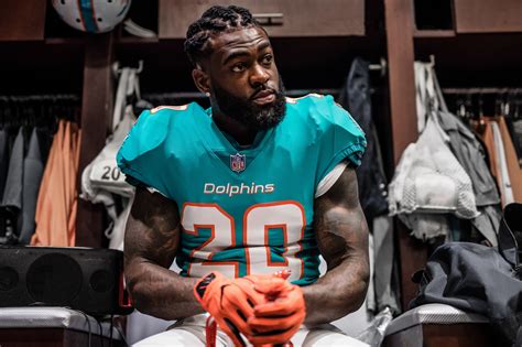 Photos: Miami Dolphins make minor changes to their uniforms - Sun Sentinel