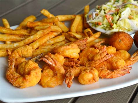 8 Great Seafood Restaurants In Isle Of Palms, SC | When In Charleston