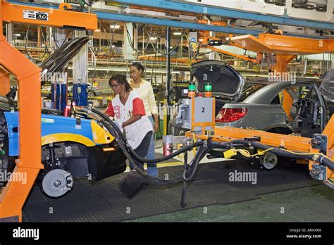 DaimlerChrysler Sterling Heights Assembly Plant Stock Photo - Alamy