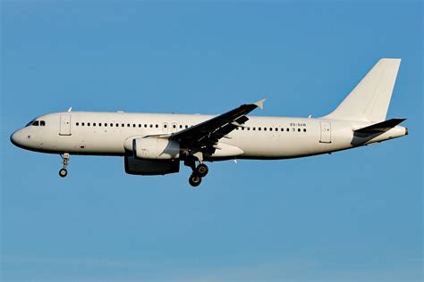 ES SAW SmartLynx Airlines Estonia ES SAW Airbus A 320 Flickr