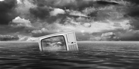 Paramount's Problems Show Why Traditional Media Is Screwed - Business ...