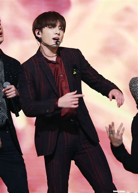 Jungkook Hot Foto Jungkook Bts Bangtan Boy Kim Taehyung Jung Kook Busan Jikook Bts Maknae