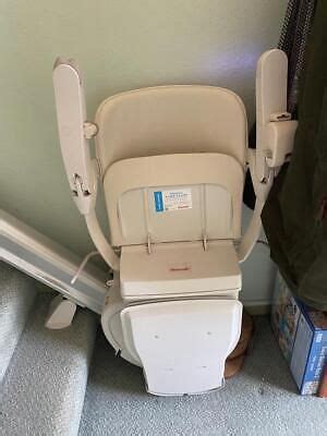 Stannah Straight Stair Lift Siena 600 Swivel Seat Right Hand Travel