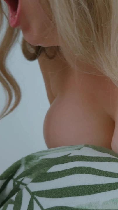 Wife S Huge Breasts And Ass She Was Waiting For Sex Amateur Porn Feat Mrs Wetslavs Xhamster