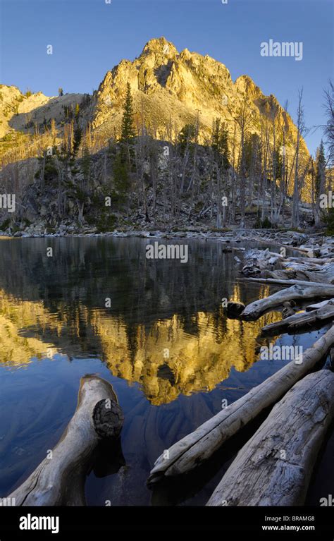 Dawn Over Sawtooth Lake Sawtooth Mountains Sawtooth Wilderness