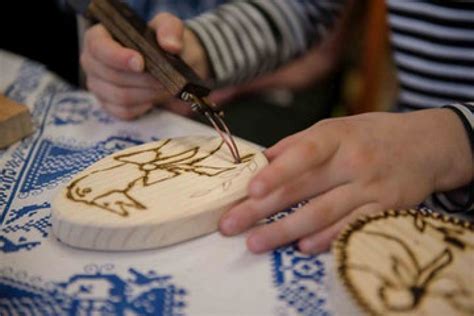 Volg Een Workshop Pyrografie De Kunst Van Het Houtbranden