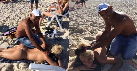 Con Un Hilo Dental Vicky Xipolitakis Recibió Masajes En Las Playas De