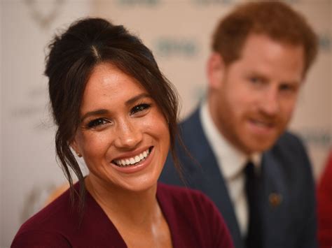 PHOTOS Sortie solo de Meghan Markle le prince Harry débarque par