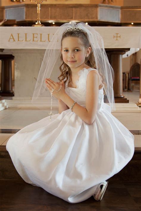 Gwennie Girl S First Holy Communion Pictures Artofit