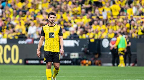 Ausgerechnet Vor Cl Finale Scharfe Bvb Kritik Von Hummels