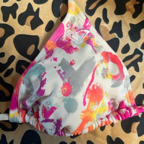 Super Cute Early S Roxy Bikini Top In Perfect Depop
