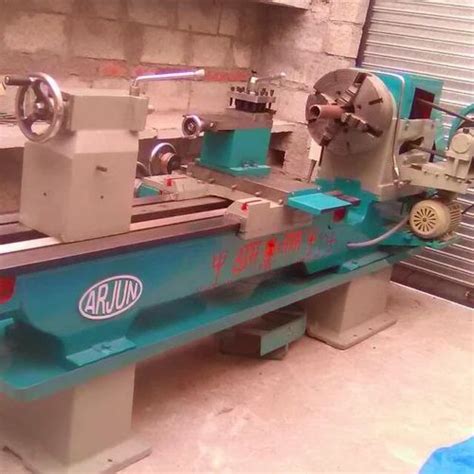 Feet Heavy Duty Precision Lathe Machine Mm At Rs In Rajkot