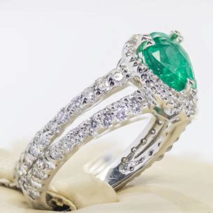 14k White Gold 1 02 Pear Shape Emerald With 1CTW Diamonds Porcello