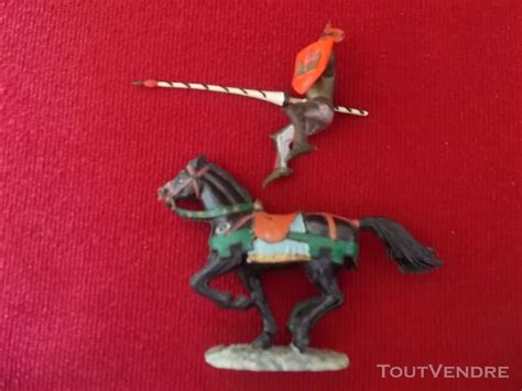 Starlux Moyen Age Cavalier Chevalier Pleurtuit