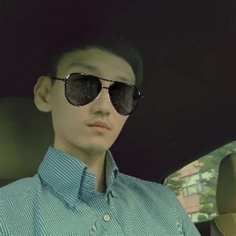 Obokozu Mikro Bikini Dusche Blowjob dampfende Action x schöner Blickkontakt xHamster