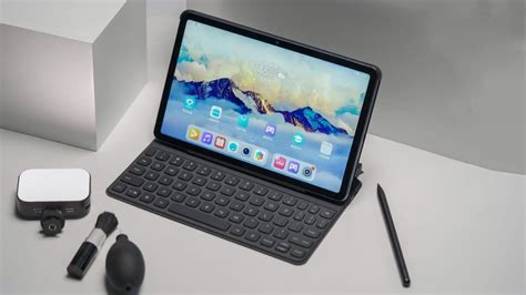 7250 мА·ч, экран 2К, 90 Гц, стилус за 295 долларов. Представлен планшет ...