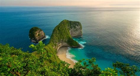 From Bali Private Full Day West Nusa Penida Tour