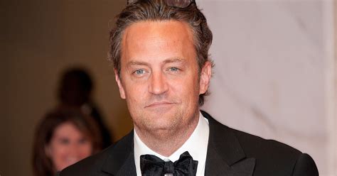 Matthew Perry Retrouv Mort Dans Son Jacuzzi Ce Que Les Enqu Teurs