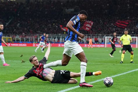 L Inter met une baffe à Milan C1 Demies Milan Inter 0 2 10