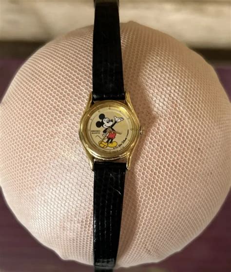 OROLOGIO VINTAGE TINY Topolino Walt Disney Co Seiko Quarzo 10 Stelle