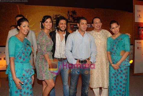 Lara Dutta Ritesh Deshmukh Salman Khan Boman Irani At Iifa