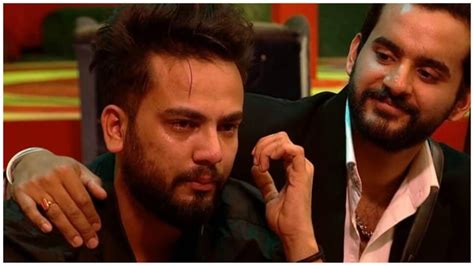 Bigg Boss Ott 2 Weekend Ka Vaar Salman Khan Grills Elvish Yadav Over