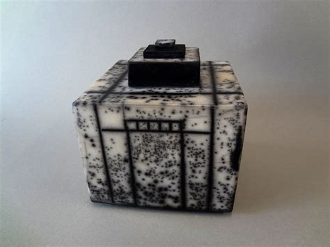 Naked Raku Els Bottema