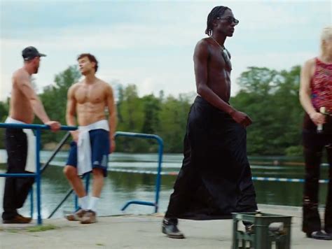 Troye Sivan Mauro Van De Kerkhof Jowha Van De Laak Naked Cast In Rush Music Video Dc S