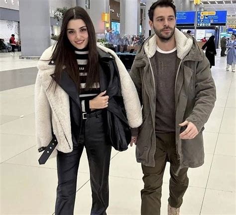 Hande Erçel Ile İtalya Tatilinden Fotoğraflar Paylaşan Hakan Sabancı